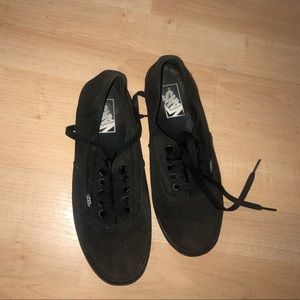 Black vans women’s size 8 or men’s 6.5